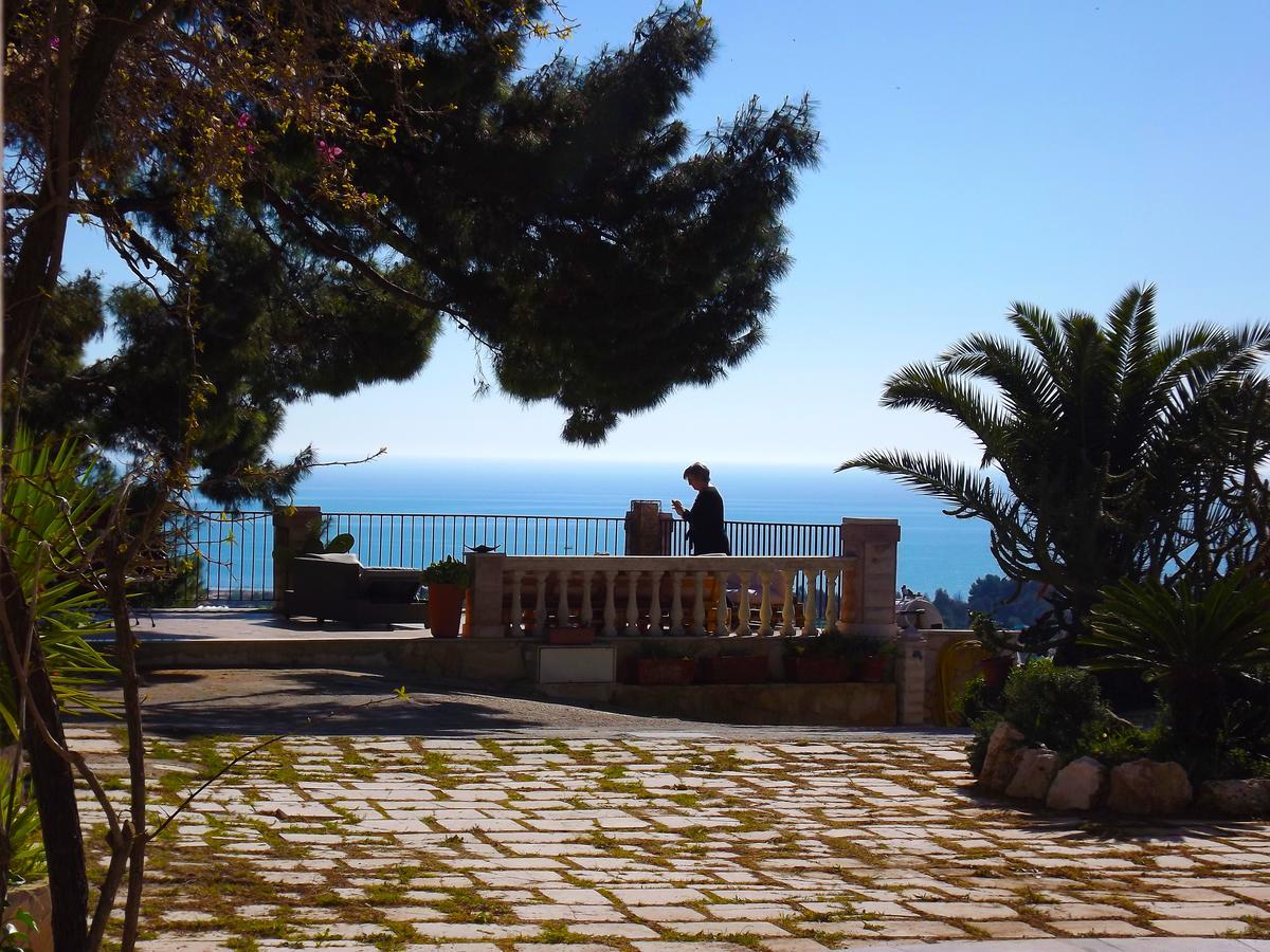 Aparthotel Residenza Collina Dei Pini à Vieste Extérieur photo