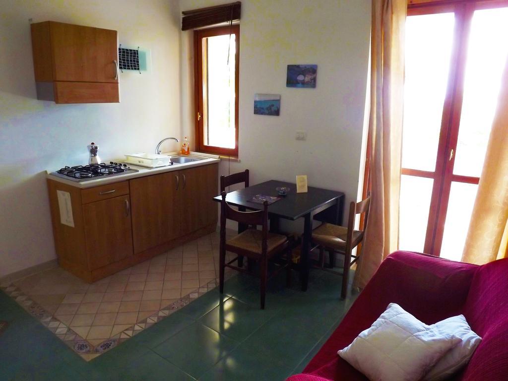 Aparthotel Residenza Collina Dei Pini à Vieste Chambre photo